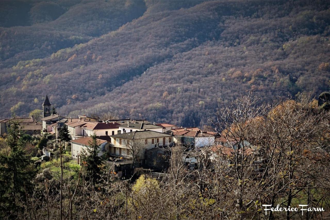 Camping Grondola - Federicofarm Pontremoli Buitenkant foto