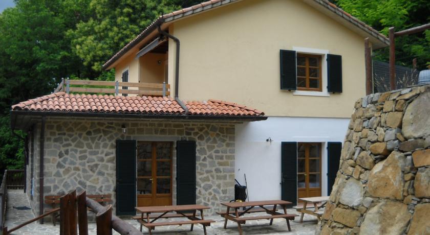 Camping Grondola - Federicofarm Pontremoli Kamer foto